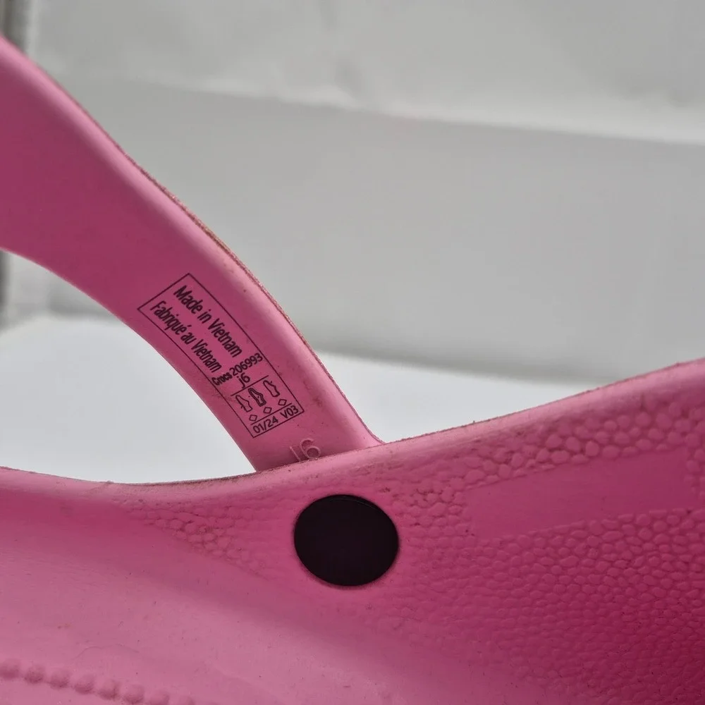 Pink Crocs Classic Glitter Clogs